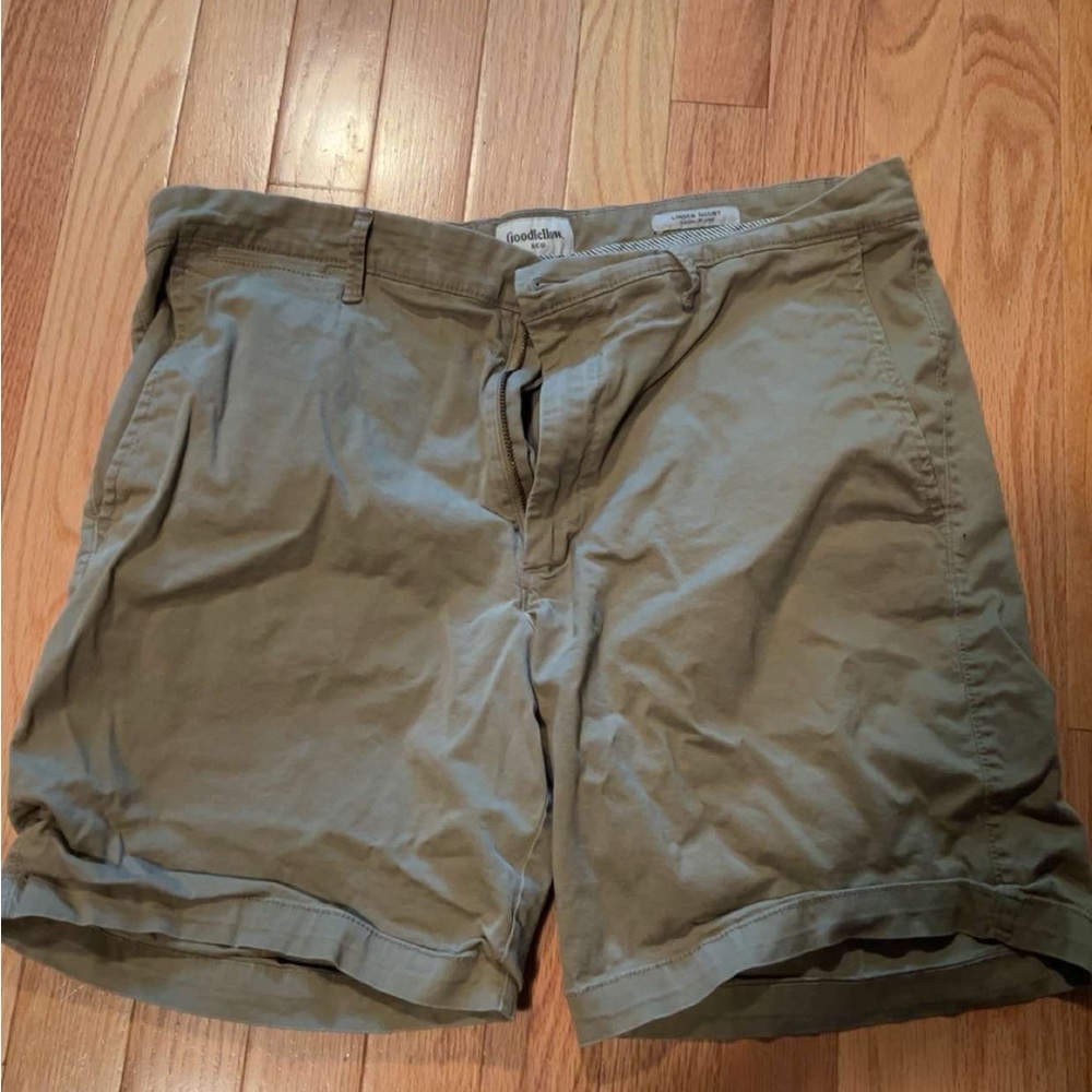 Goodfellow & Co Men's Tan Shorts